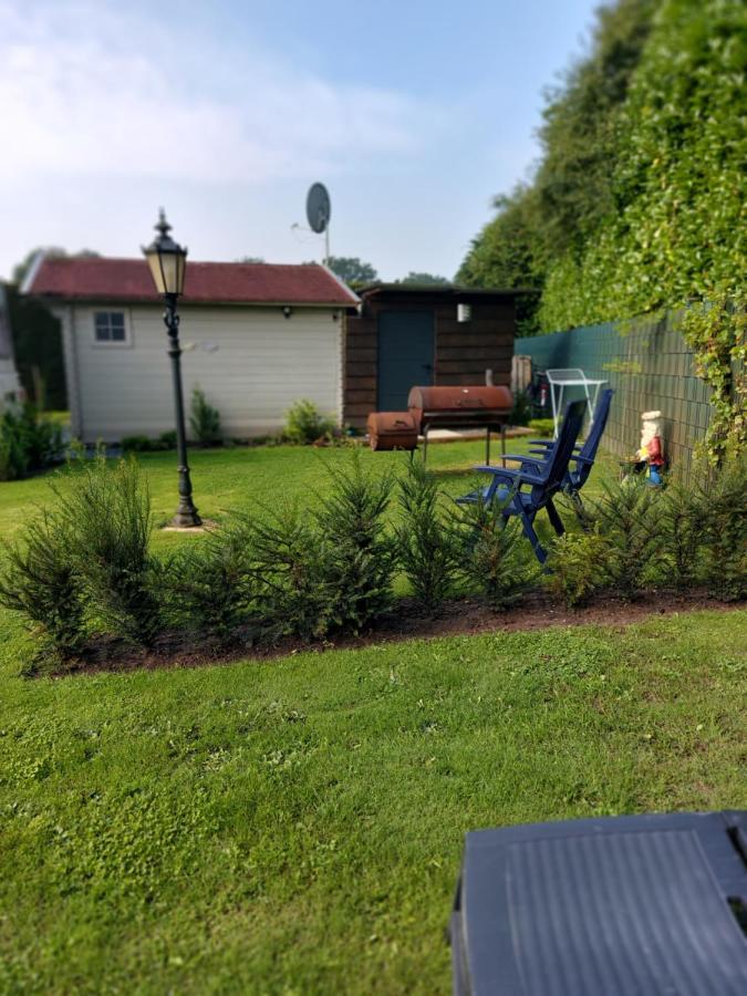 Urlaub Machen Direkt Am Irland Das Kinderparadies In Twisteden Im Grossen Garten Bei Privatleute Fur Maximal Sechs Personen ケーヴェラアー エクステリア 写真
