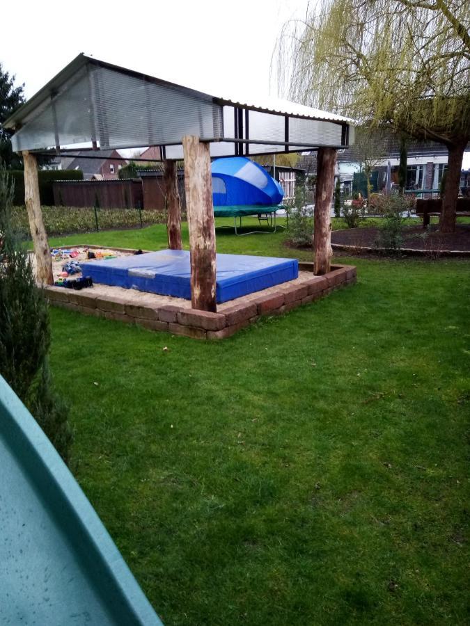 Urlaub Machen Direkt Am Irland Das Kinderparadies In Twisteden Im Grossen Garten Bei Privatleute Fur Maximal Sechs Personen ケーヴェラアー エクステリア 写真